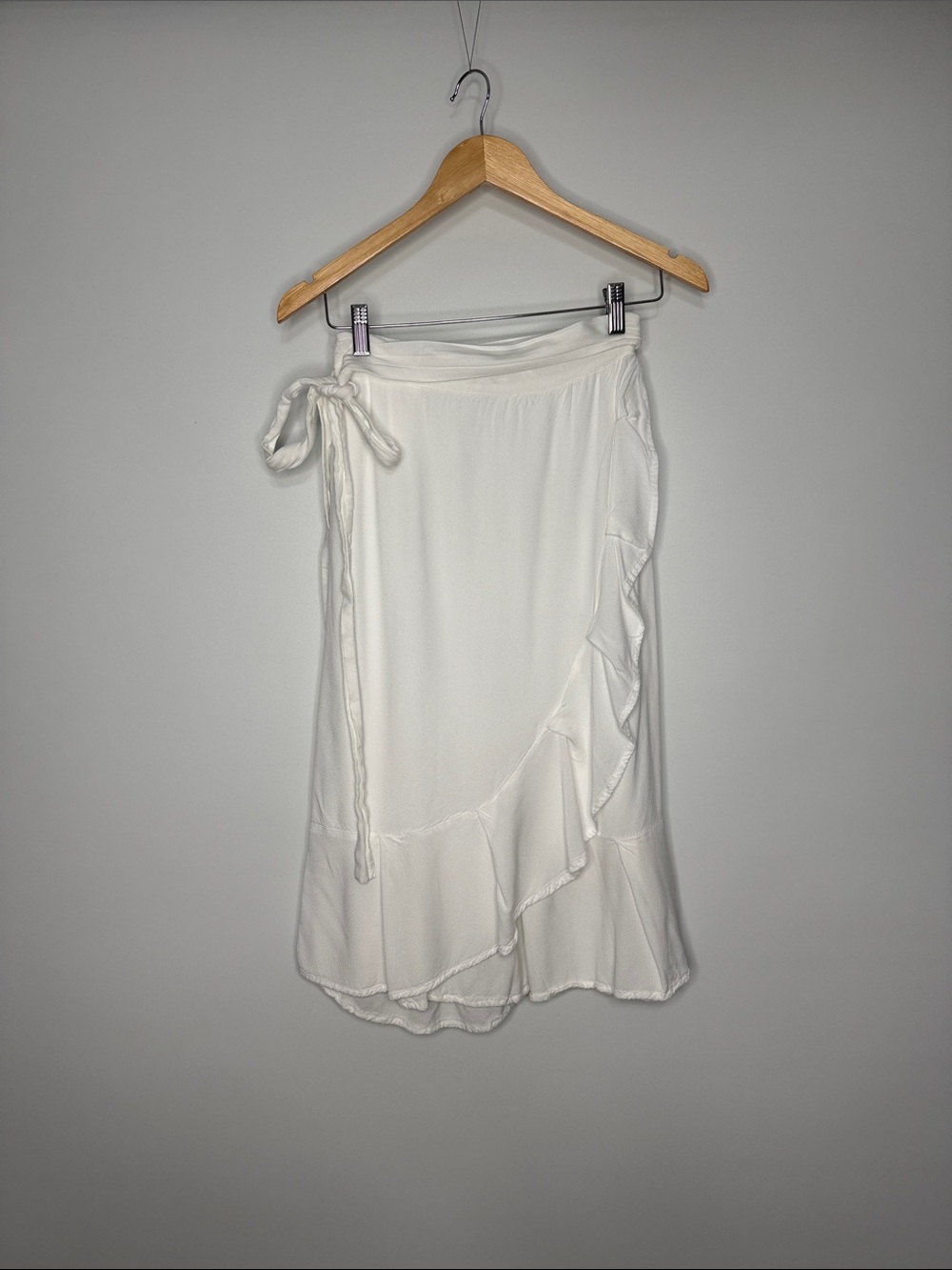 Sim & Sam White Ruffle Faux Wrap Skirt XS